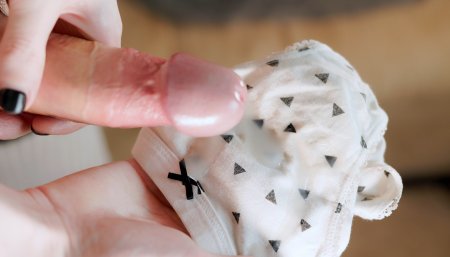 WetZemu :  Extreme Closeup Cumslut Encouragement